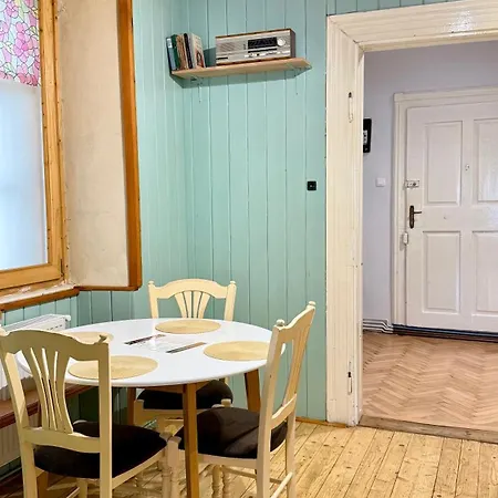 Apartment Ultracentral Vintage Black Church View Steps Away From Piata Sfatului