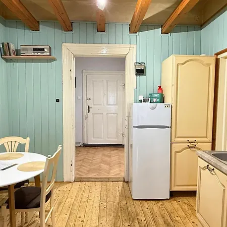 Ultracentral Vintage Black Church View Steps Away From Piata Sfatului Апартаменти Брашов