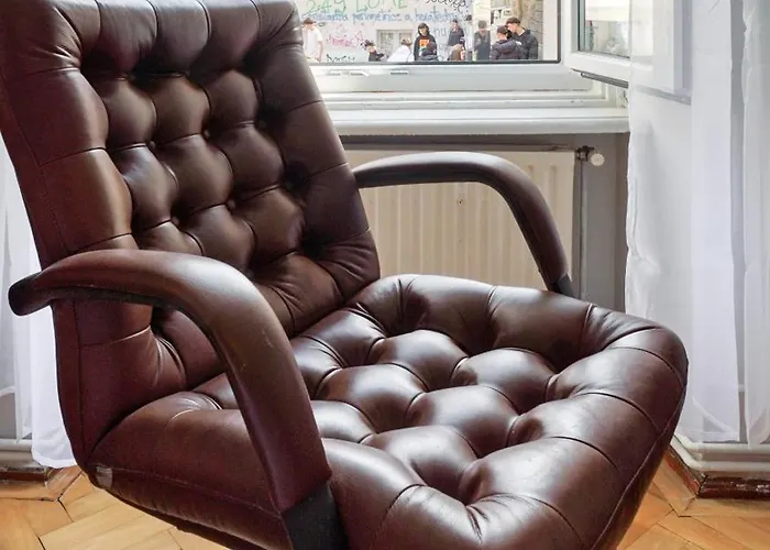 Ultracentral Vintage Black Church View Steps Away From Piata Sfatului Brasov