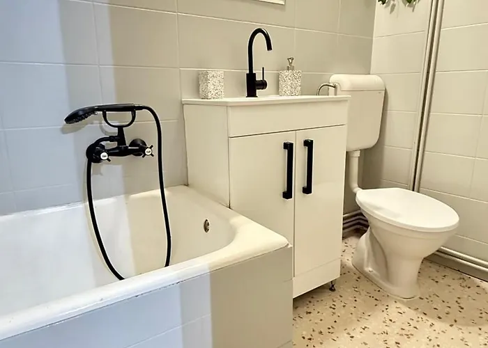 Ultracentral Vintage Black Church View Steps Away From Piata Sfatului Апартаменти *